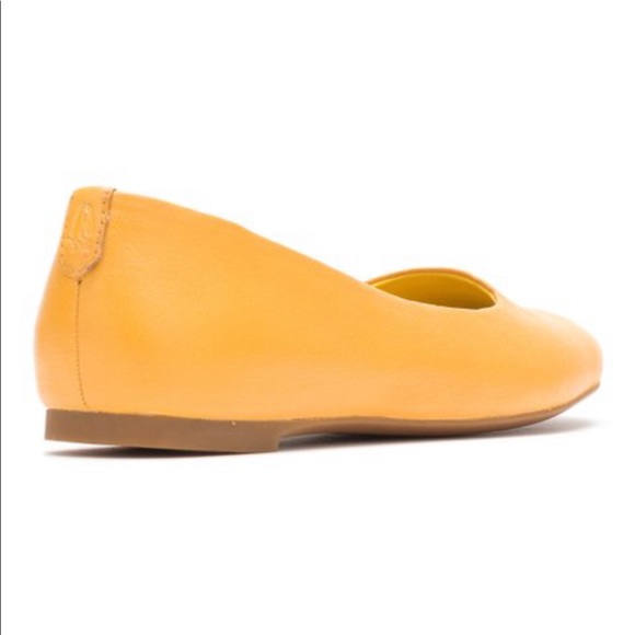 * SOLD * Hush Puppies Goldenrod Yellow Kendal Leather Ballet Flats US 9.5 WIDE - Picture 3 of 9